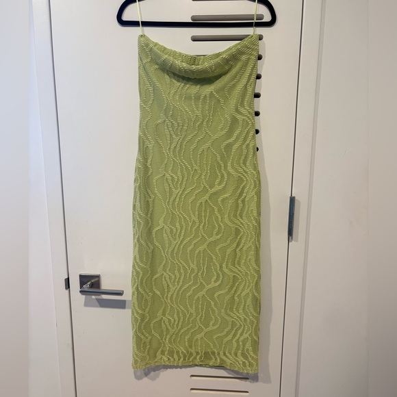 Lime Green Textured Tube Midi Dress - Picture 1 of 7
